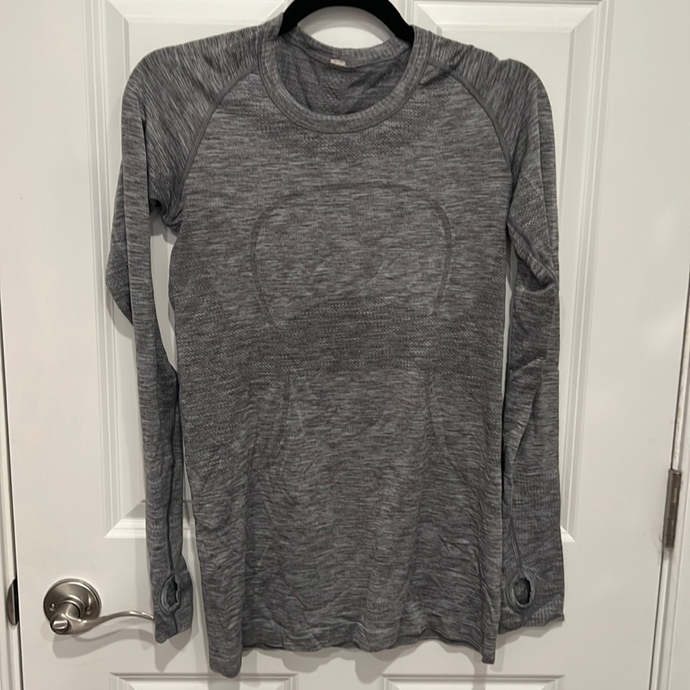 LuluLemon Long Sleeve